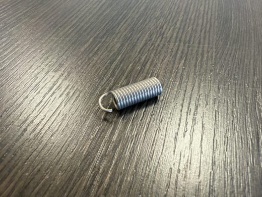Zugfeder mit einseitiger Öse