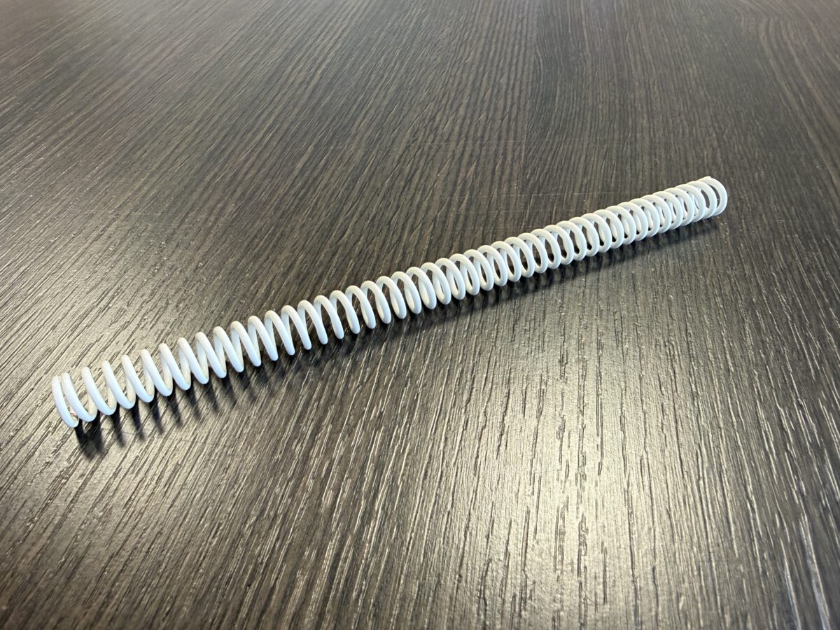 Druckfeder mit Lackierung